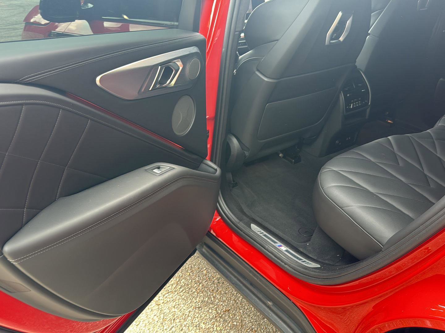 Used 2023 BMW XM image 12