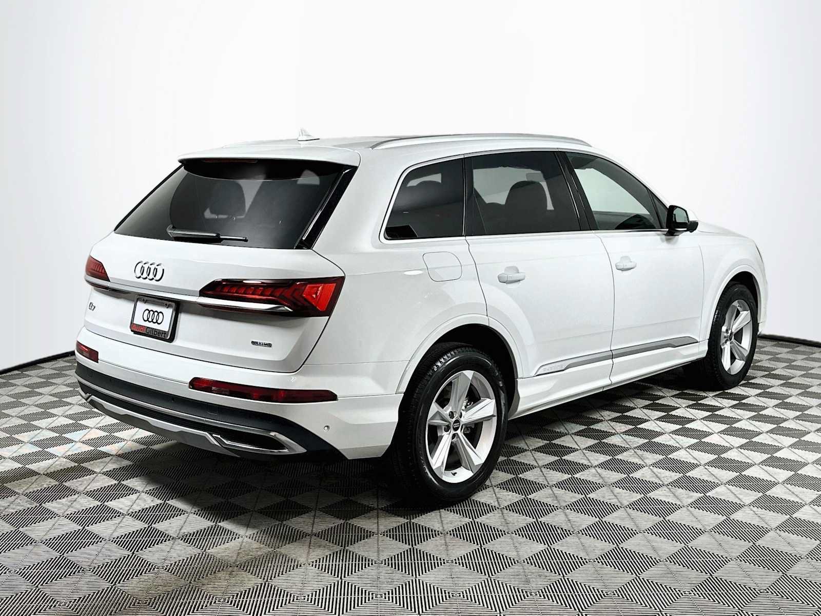 Certified 2023 Audi Q7 2.0T Premium Plus w/ Premium Plus Package AWD/4WD image 7