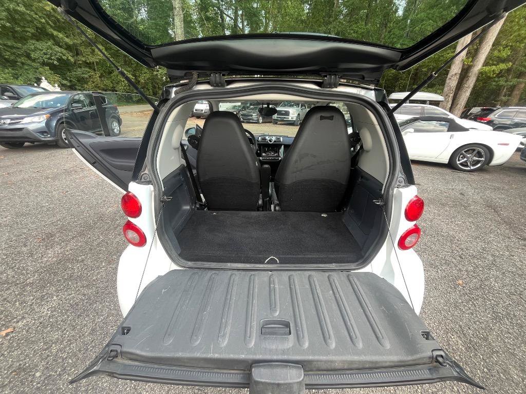 Used 2014 smart fortwo pure RWD image 20