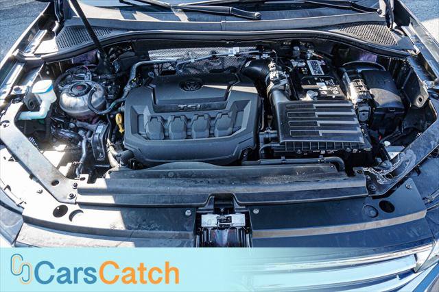 Used 2022 Volkswagen Tiguan SEL R-Line AWD/4WD image 40