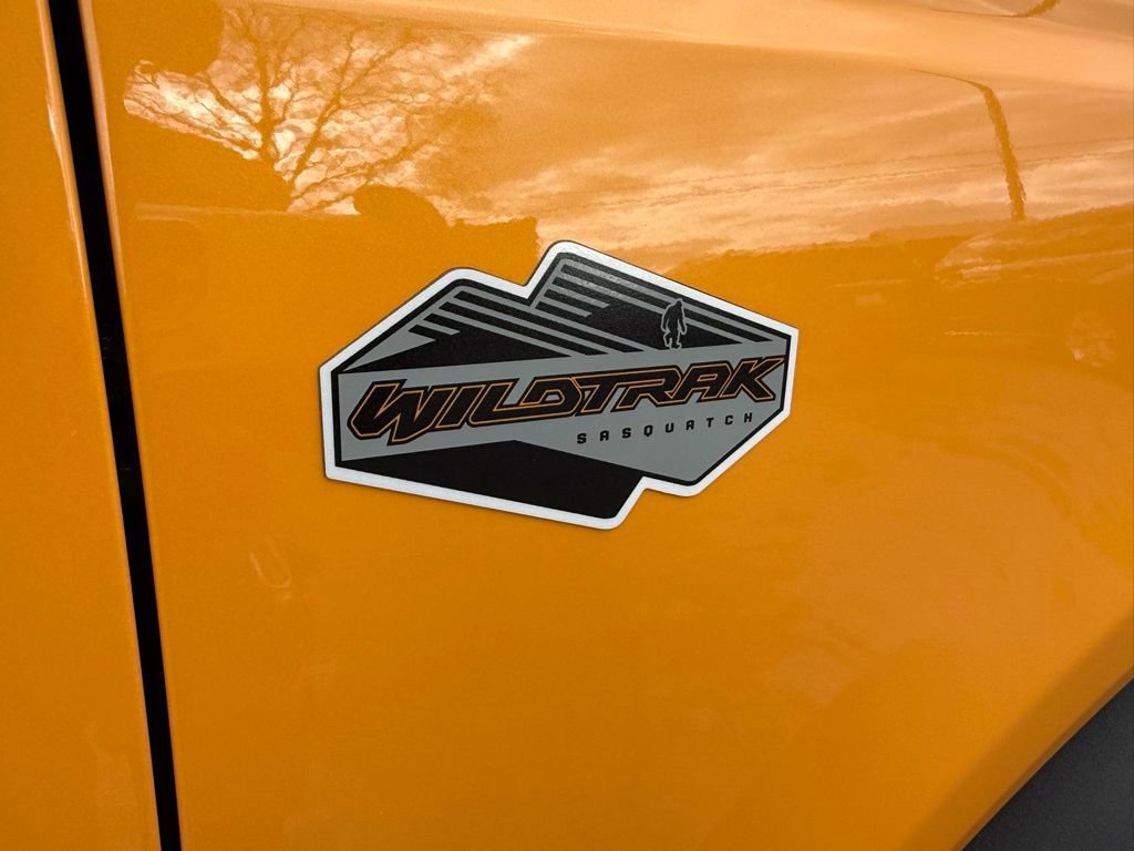 Used 2022 Ford Bronco Wildtrak image 11