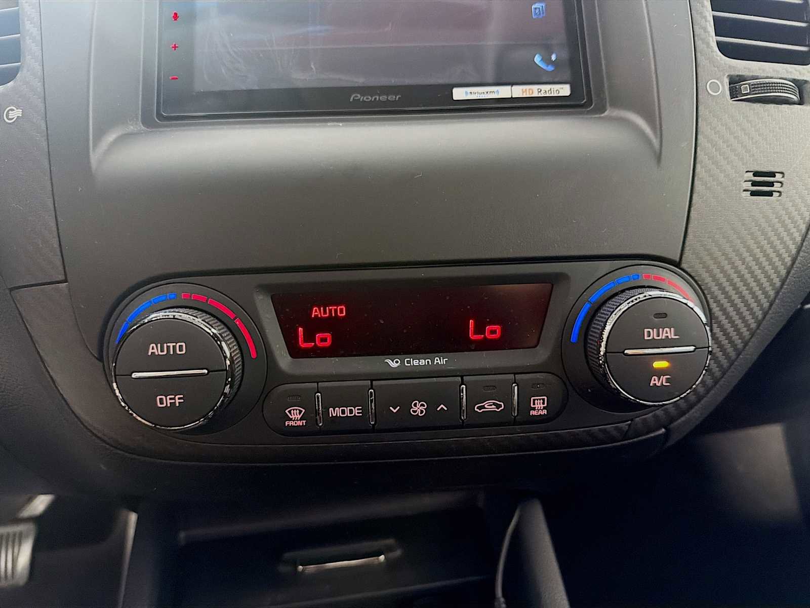 Used 2015 Kia Forte EX w/ Premium Package FWD image 13