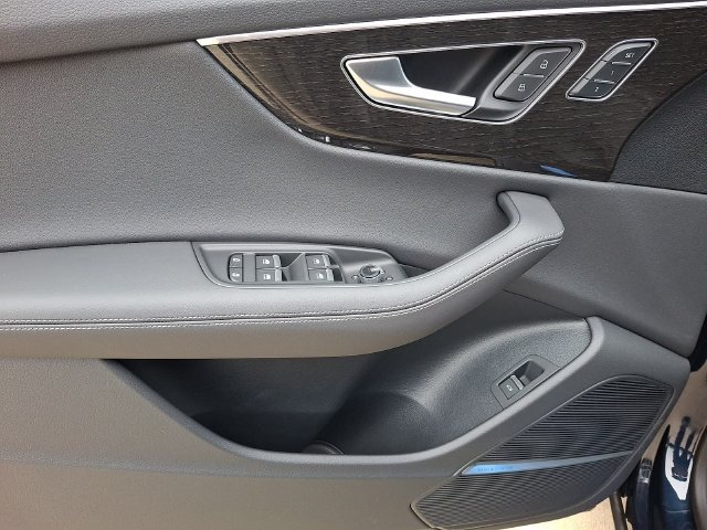 New 2027 Audi Q8 Premium Plus AWD/4WD image 8