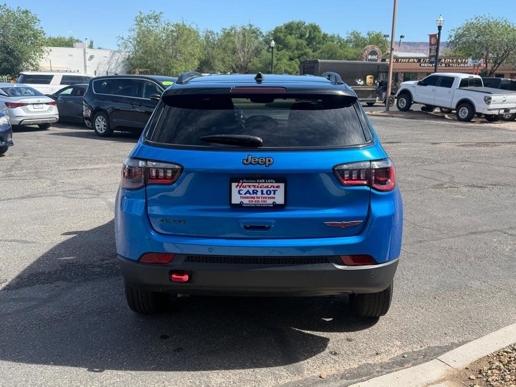 Used 2025 Jeep Compass Trailhawk AWD/4WD image 6