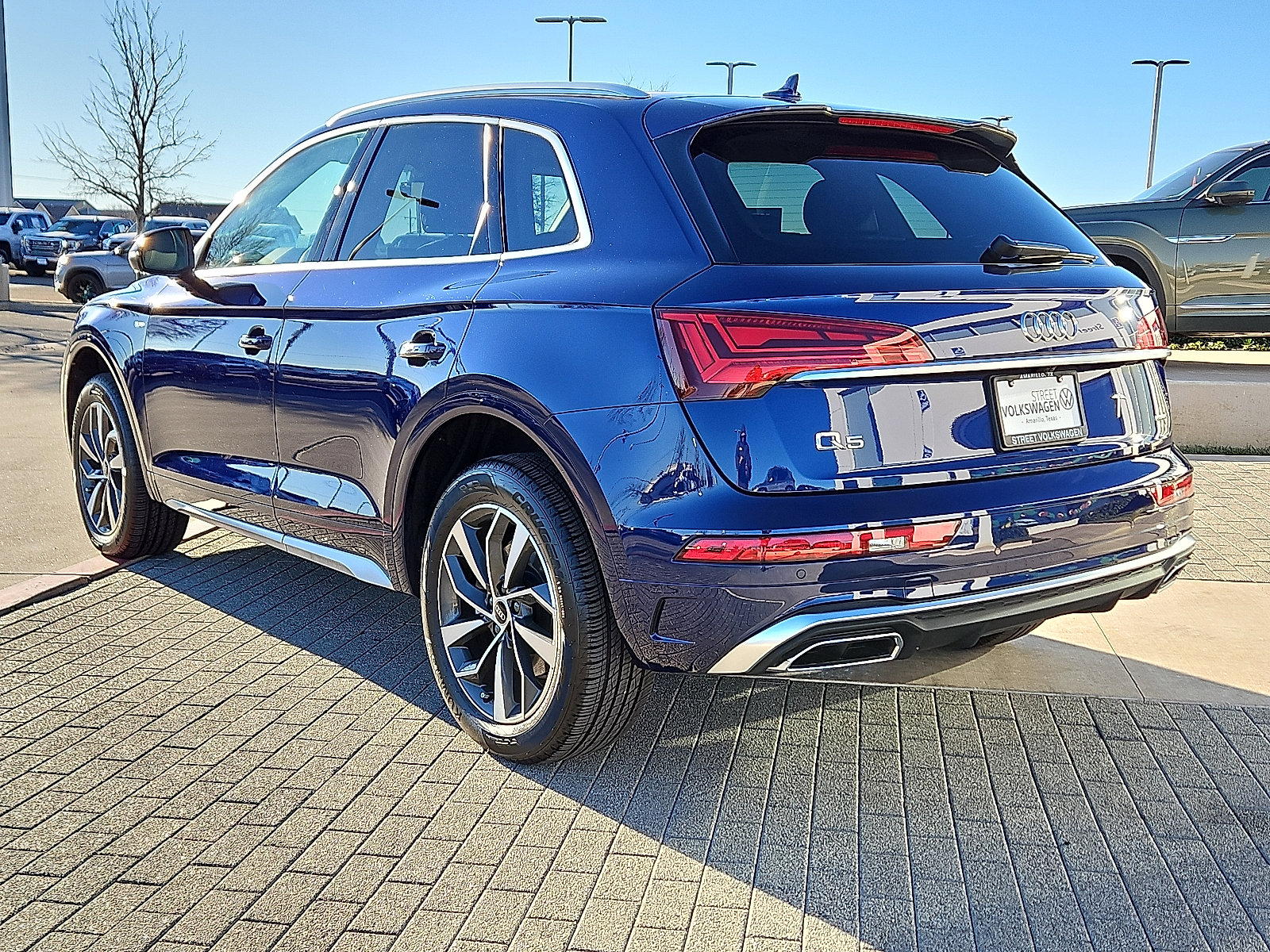 Used 2023 Audi Q5 2.0T Premium Plus image 2