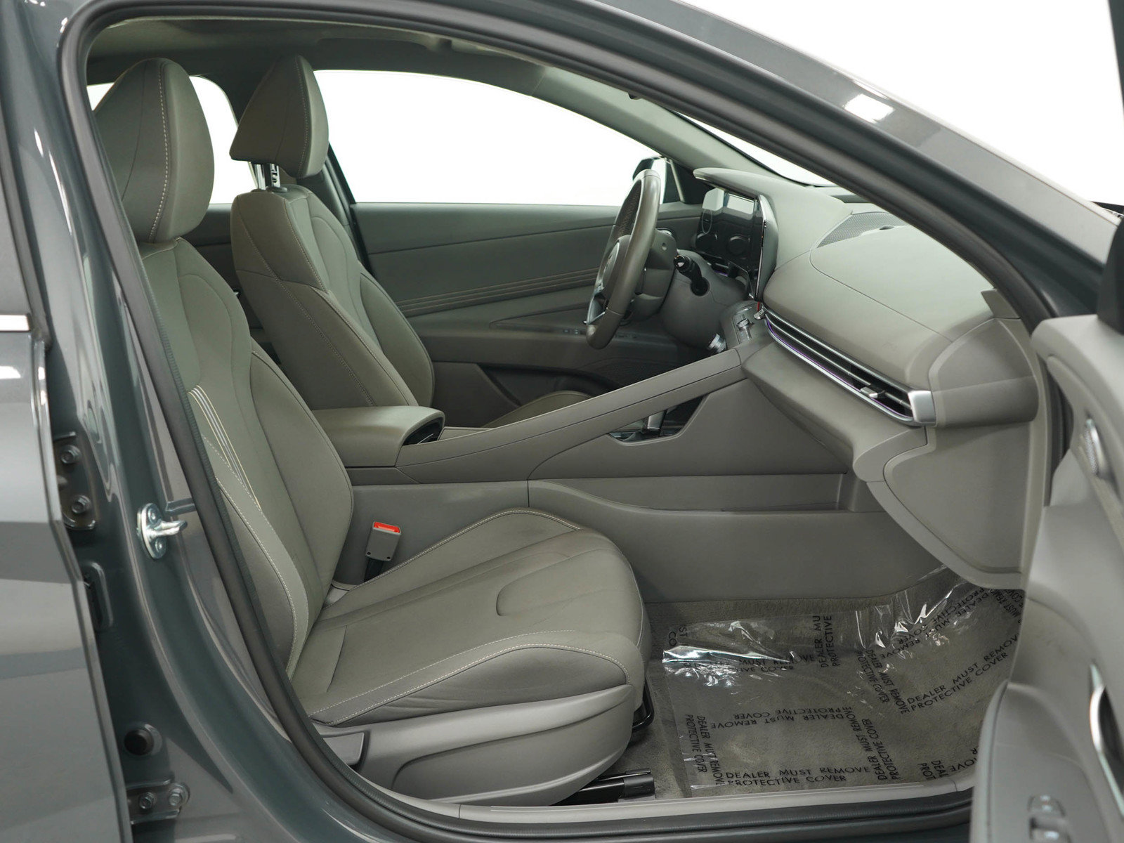 Used 2025 Hyundai Elantra SEL FWD image 11