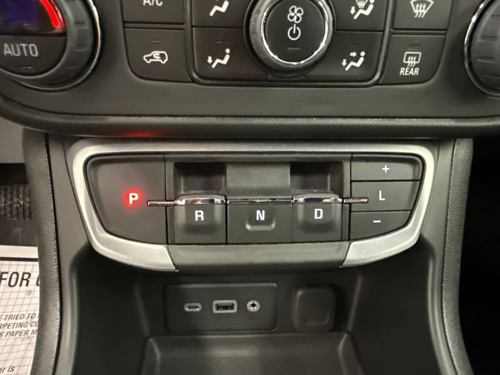 Used 2023 GMC Terrain SLE w/ Driver Convenience Package AWD/4WD image 36