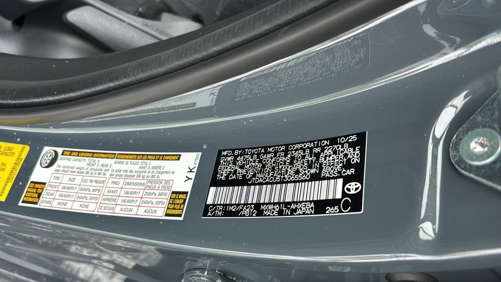 New 2026 Toyota Prius Plug-In Hybrid FWD image 36