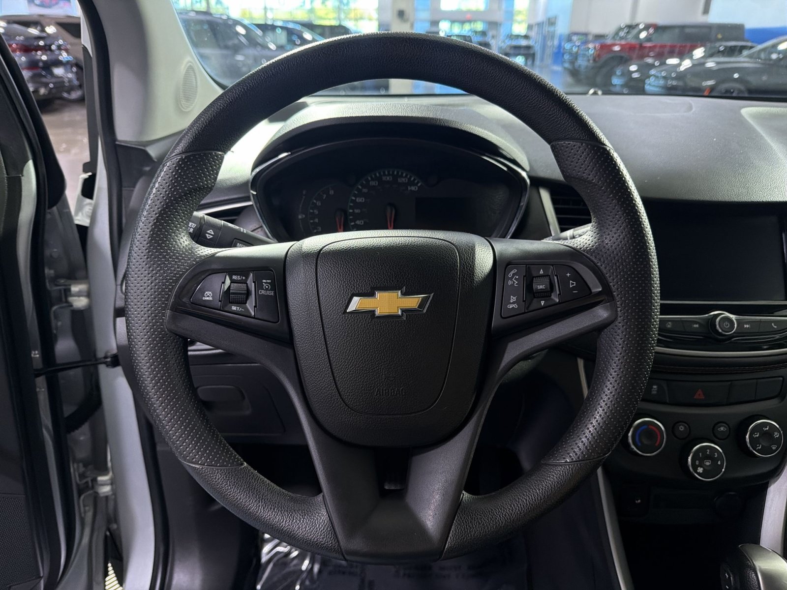 Used 2021 Chevrolet Trax LT AWD/4WD image 24