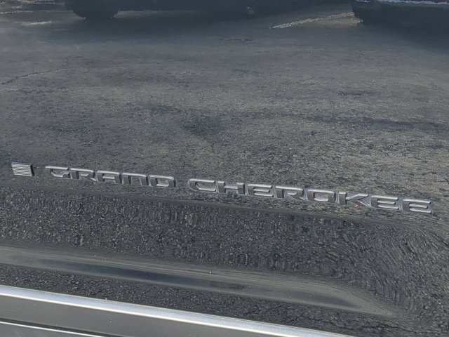 Certified 2025 Jeep Grand Cherokee Altitude AWD/4WD image 13