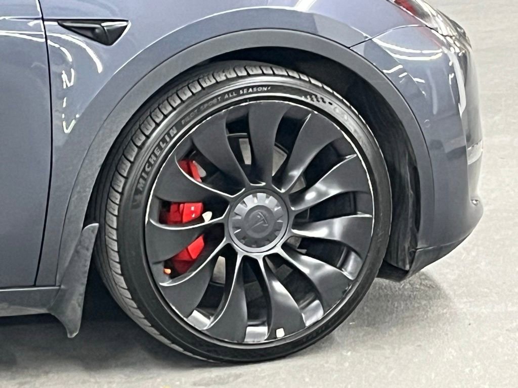 Used 2022 Tesla Model Y Performance image 37