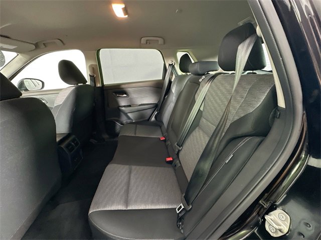 Used 2023 Nissan Rogue SV image 24