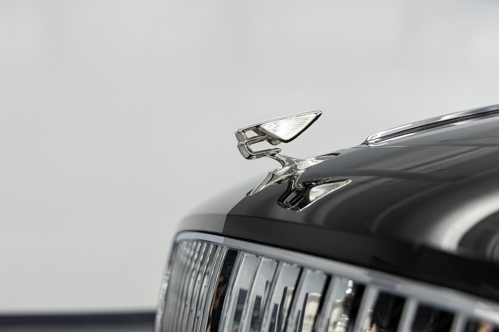 Used 2023 Bentley Flying Spur V8 image 14
