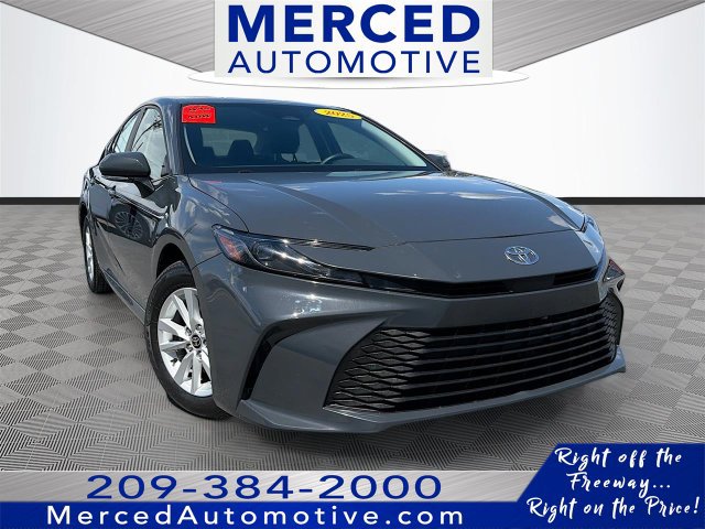 Used 2025 Toyota Camry LE FWD image 1