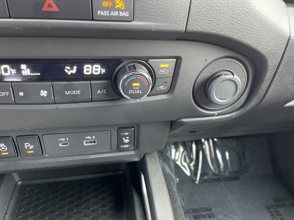 Used 2024 Nissan Frontier SV w/ SV Convenience Package image 20