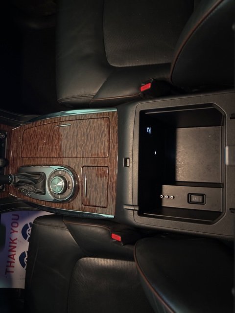 Used 2017 Nissan Armada Platinum w/ Interior Lighting Package image 43