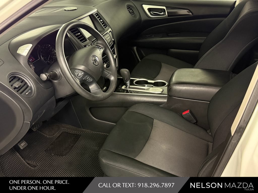 Used 2018 Nissan Pathfinder S FWD image 17