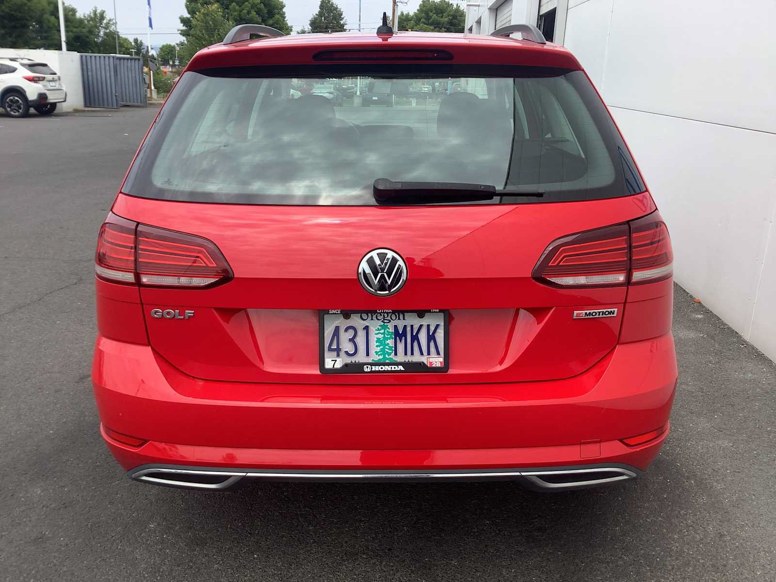 Used 2019 Volkswagen Golf S w/ Driver Assistance Package AWD/4WD image 5