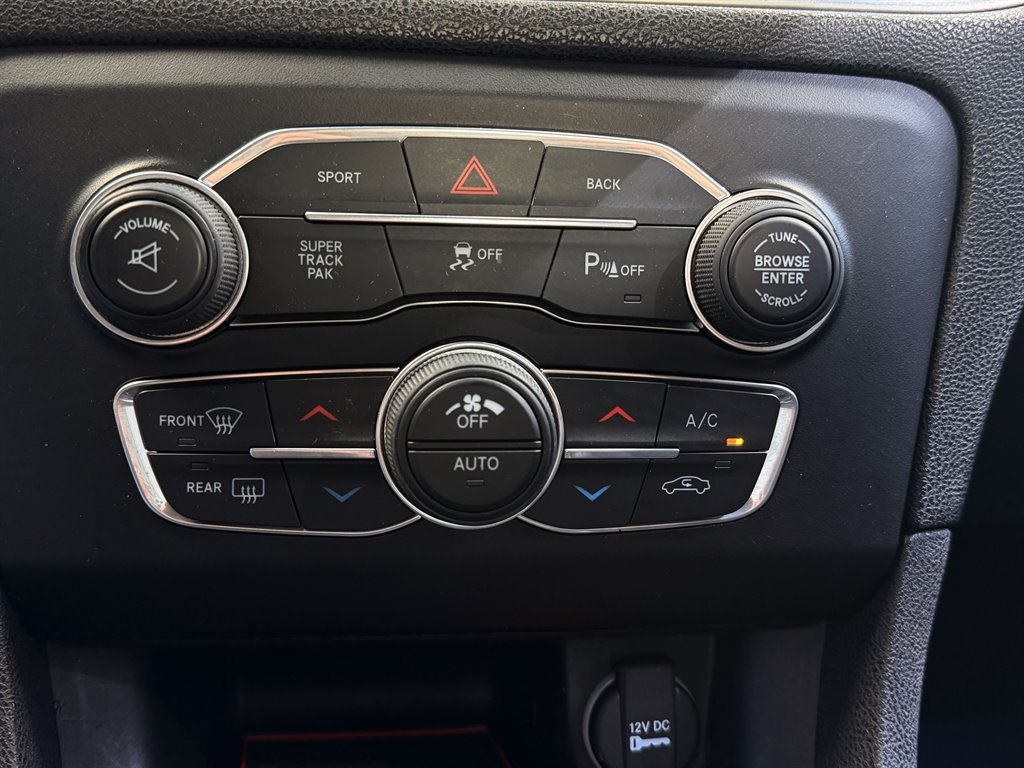 Used 2016 Dodge Charger R/T RWD image 24
