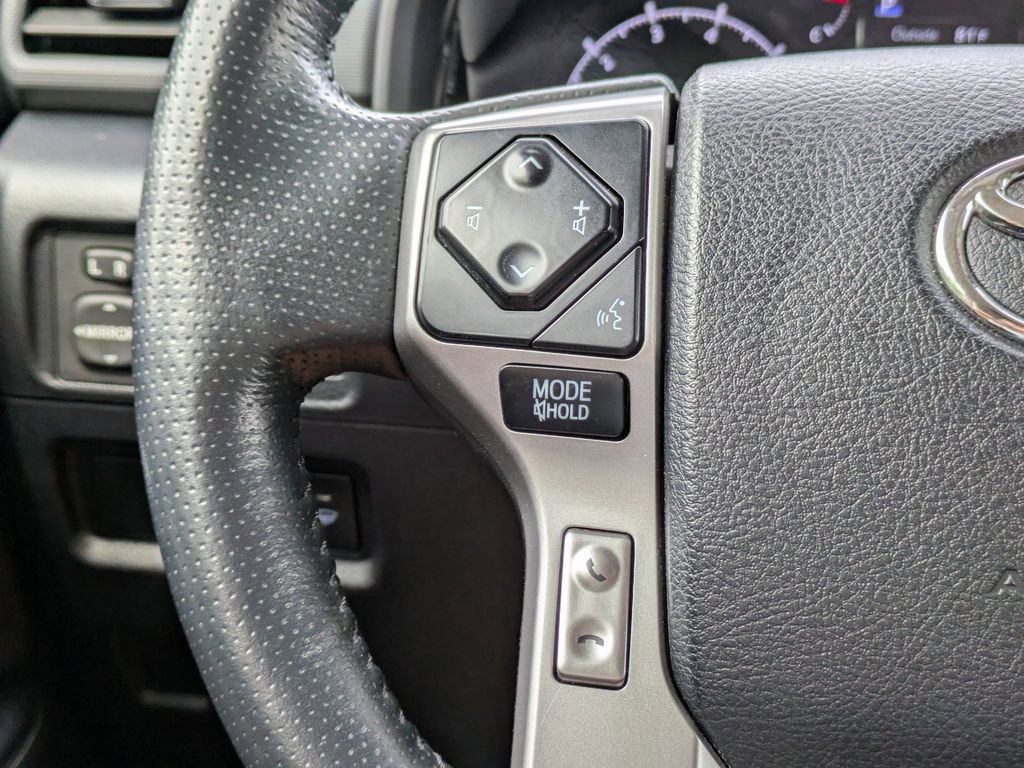 Used 2024 Toyota 4Runner SR5 AWD/4WD image 26
