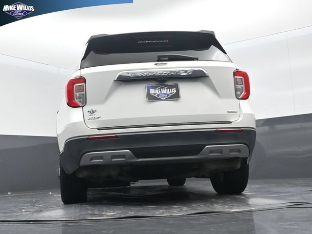 Used 2020 Ford Explorer XLT w/ Equipment Group 202A RWD image 14