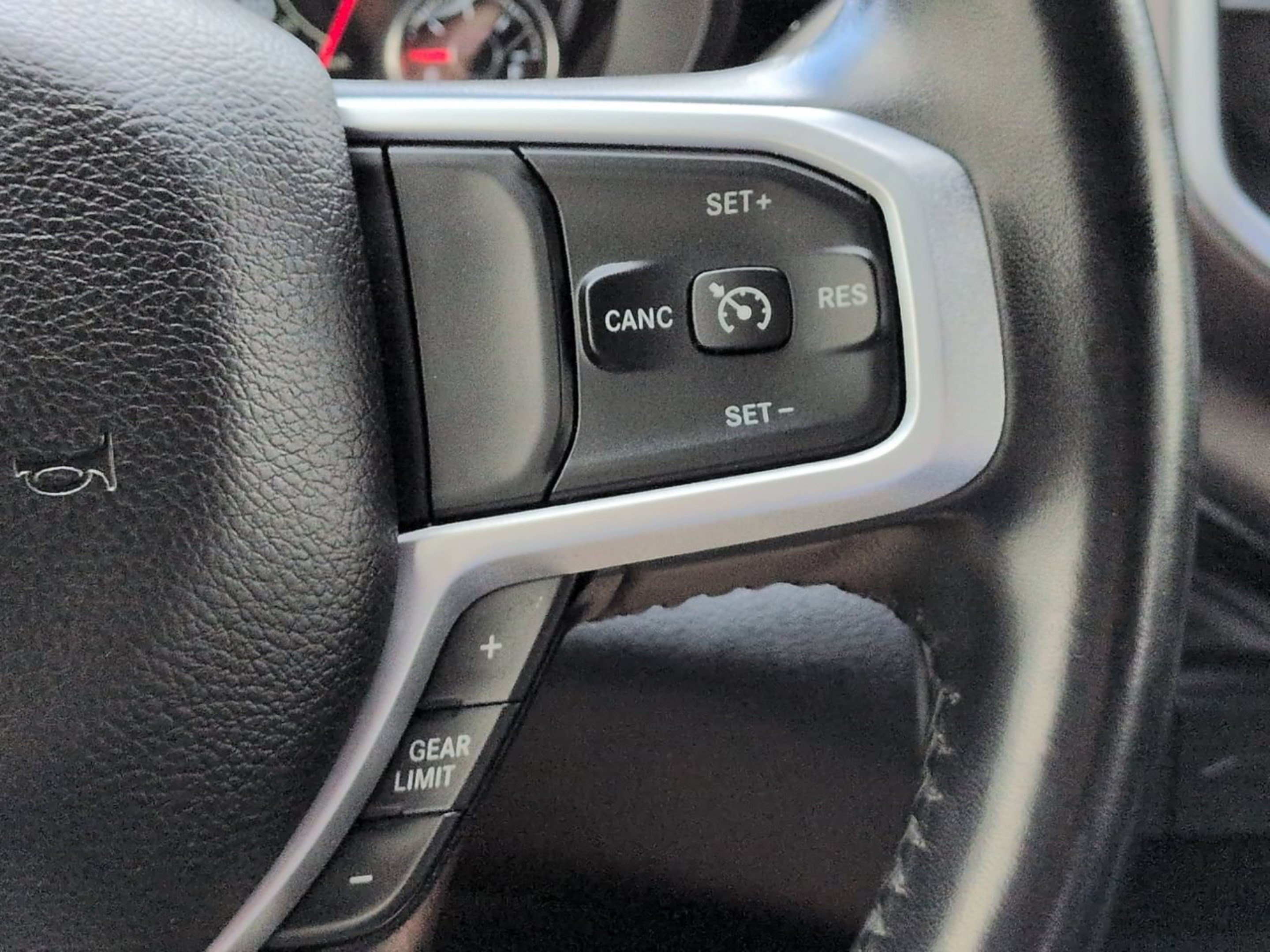Used 2024 RAM 2500 Big Horn AWD/4WD image 27