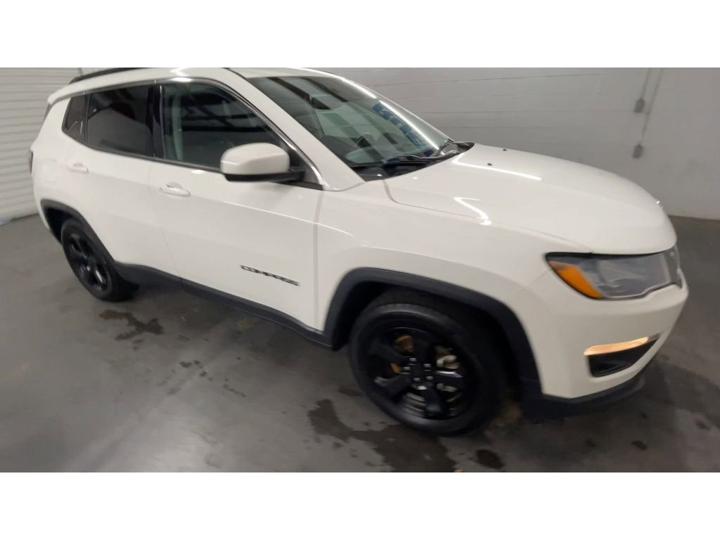 Used 2021 Jeep Compass Latitude image 2