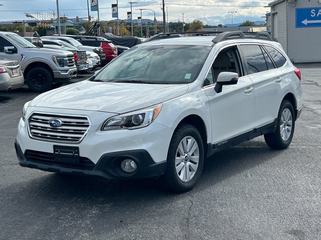 Used 2017 Subaru Outback 2.5i Premium AWD/4WD image 9