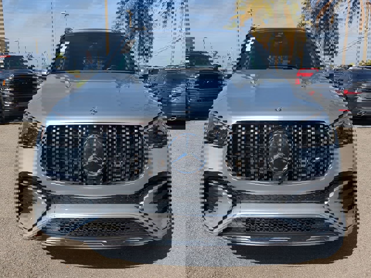 Used 2025 Mercedes-Benz GLE 53 AMG 4MATIC image 3