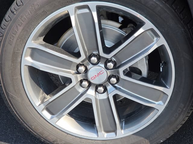 Used 2017 GMC Acadia Denali w/ Technology Package FWD image 11