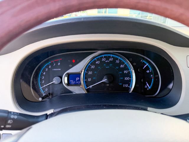 Used 2014 Toyota Sienna Limited w/ Limited Premium Package image 16
