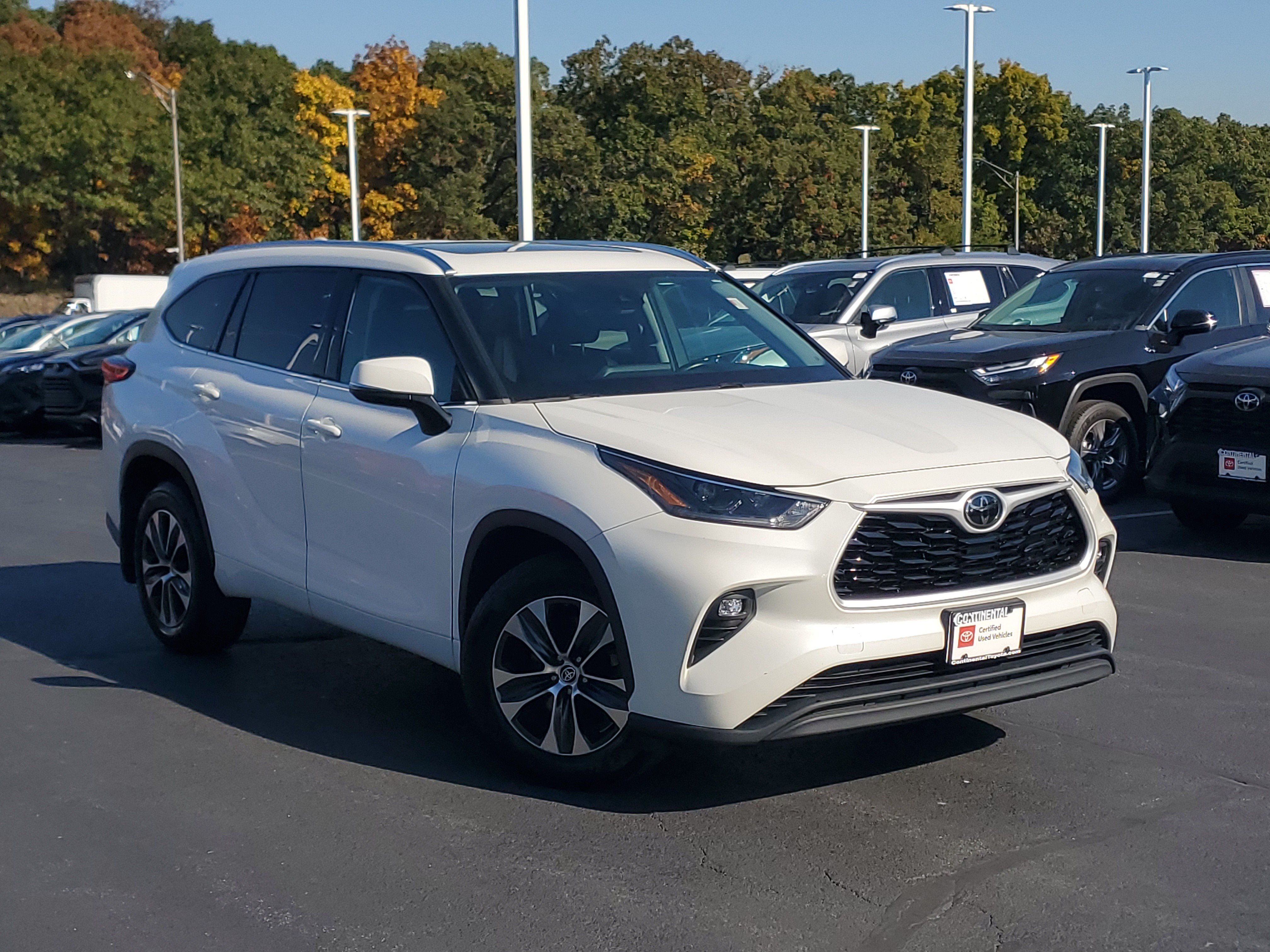 Certified 2021 Toyota Highlander XLE AWD/4WD image 33