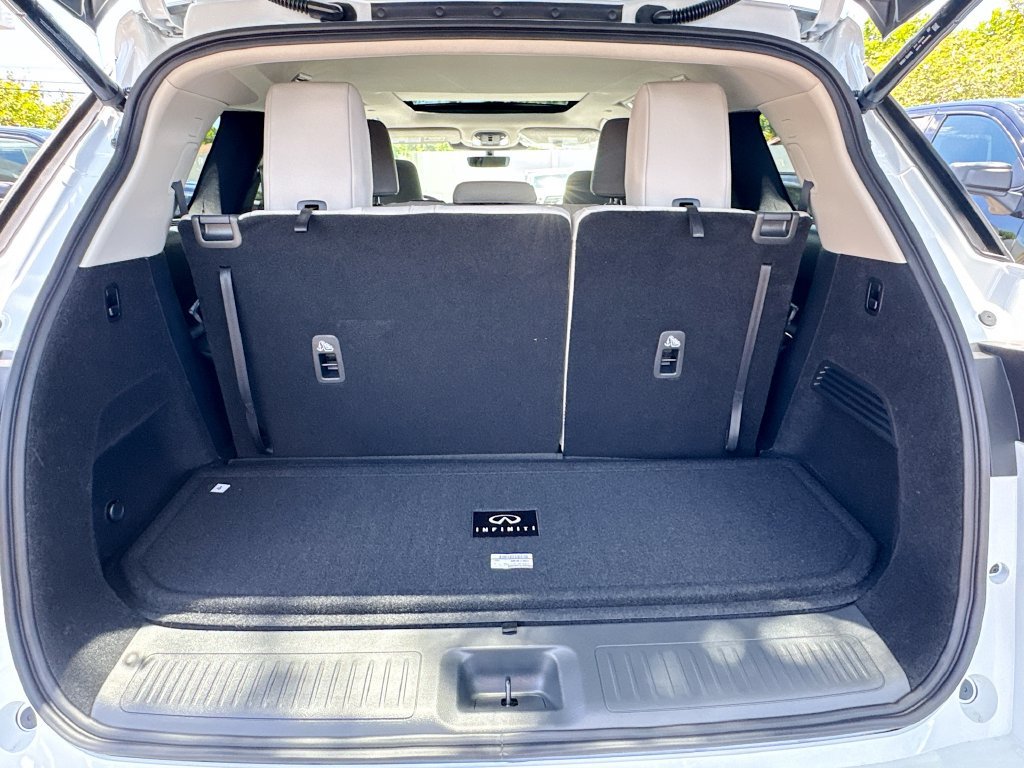 Used 2027 INFINITI QX60 Luxe w/ Cargo Package FWD image 29