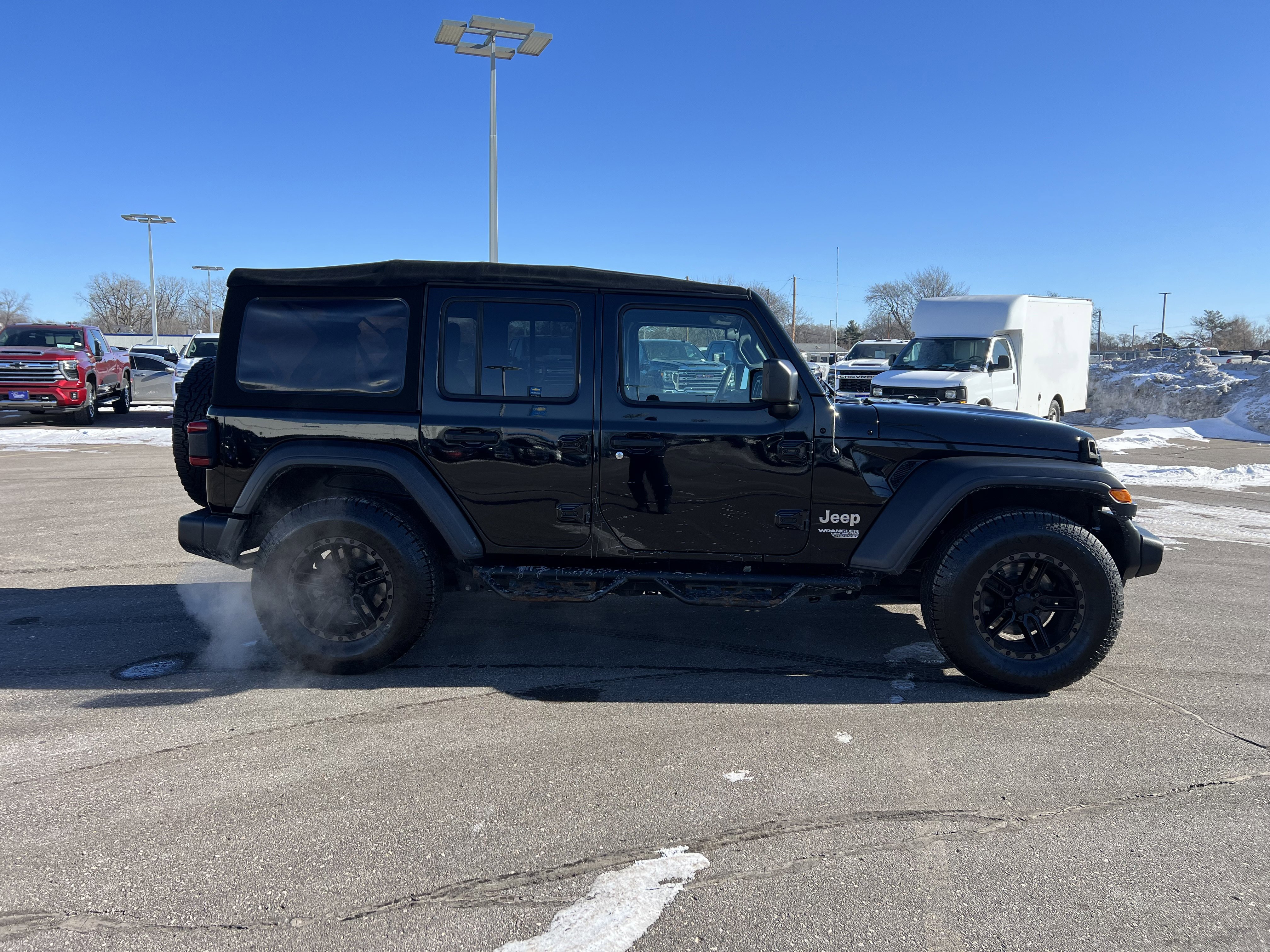 Used 2018 Jeep Wrangler Unlimited Sport S image 10