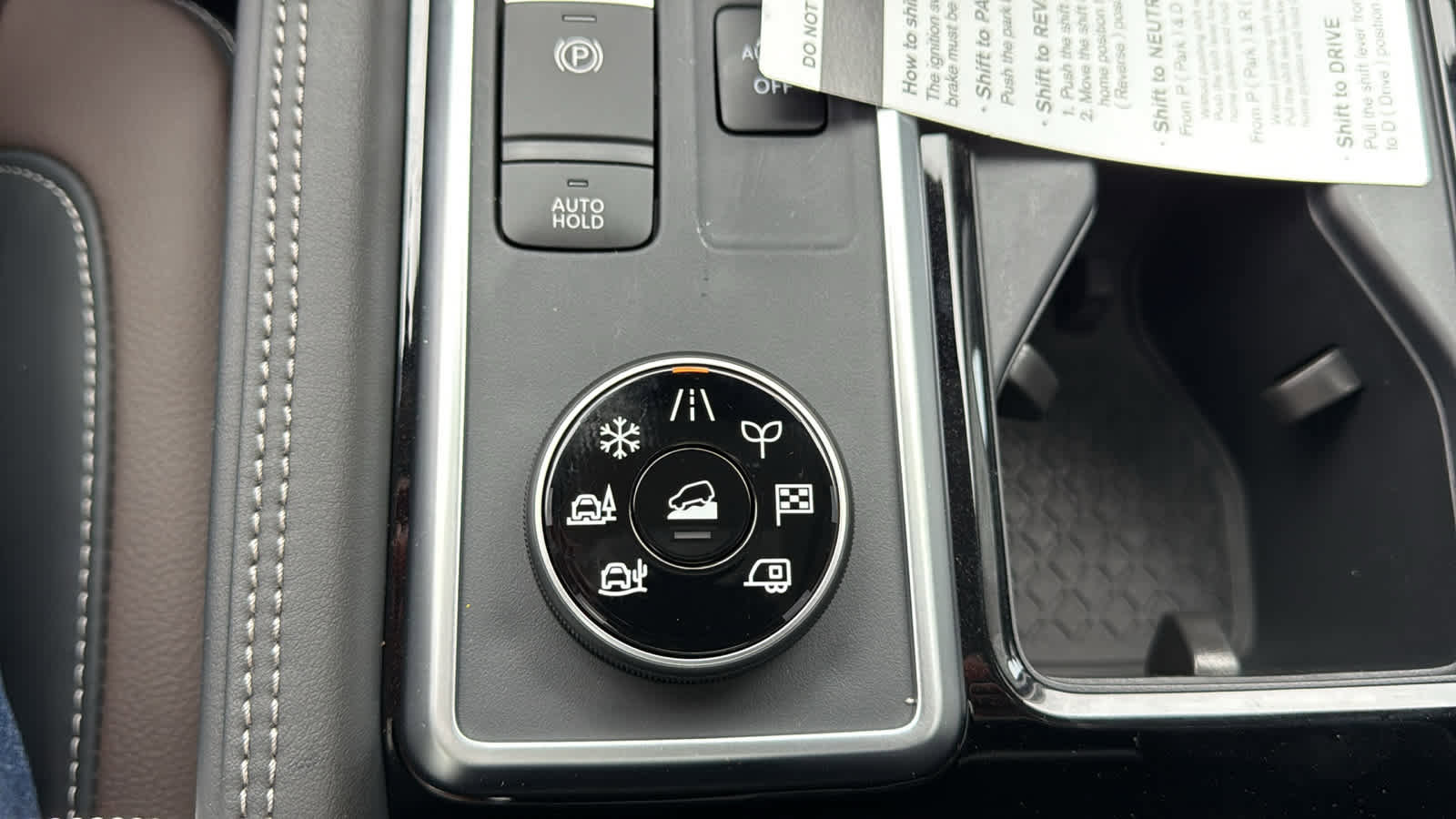 New 2025 Nissan Pathfinder Platinum w/ Cargo Package image 25