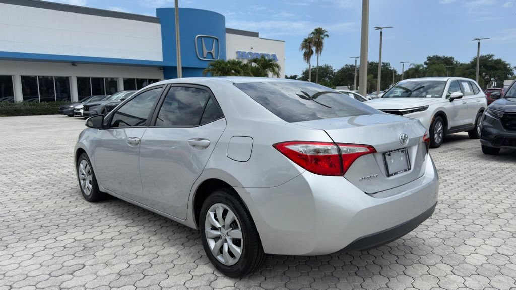 Used 2015 Toyota Corolla LE FWD image 10