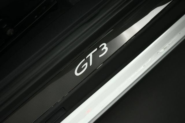 Used 2018 Porsche 911 GT3 RWD image 56