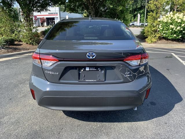 Certified 2025 Toyota Corolla LE FWD image 7