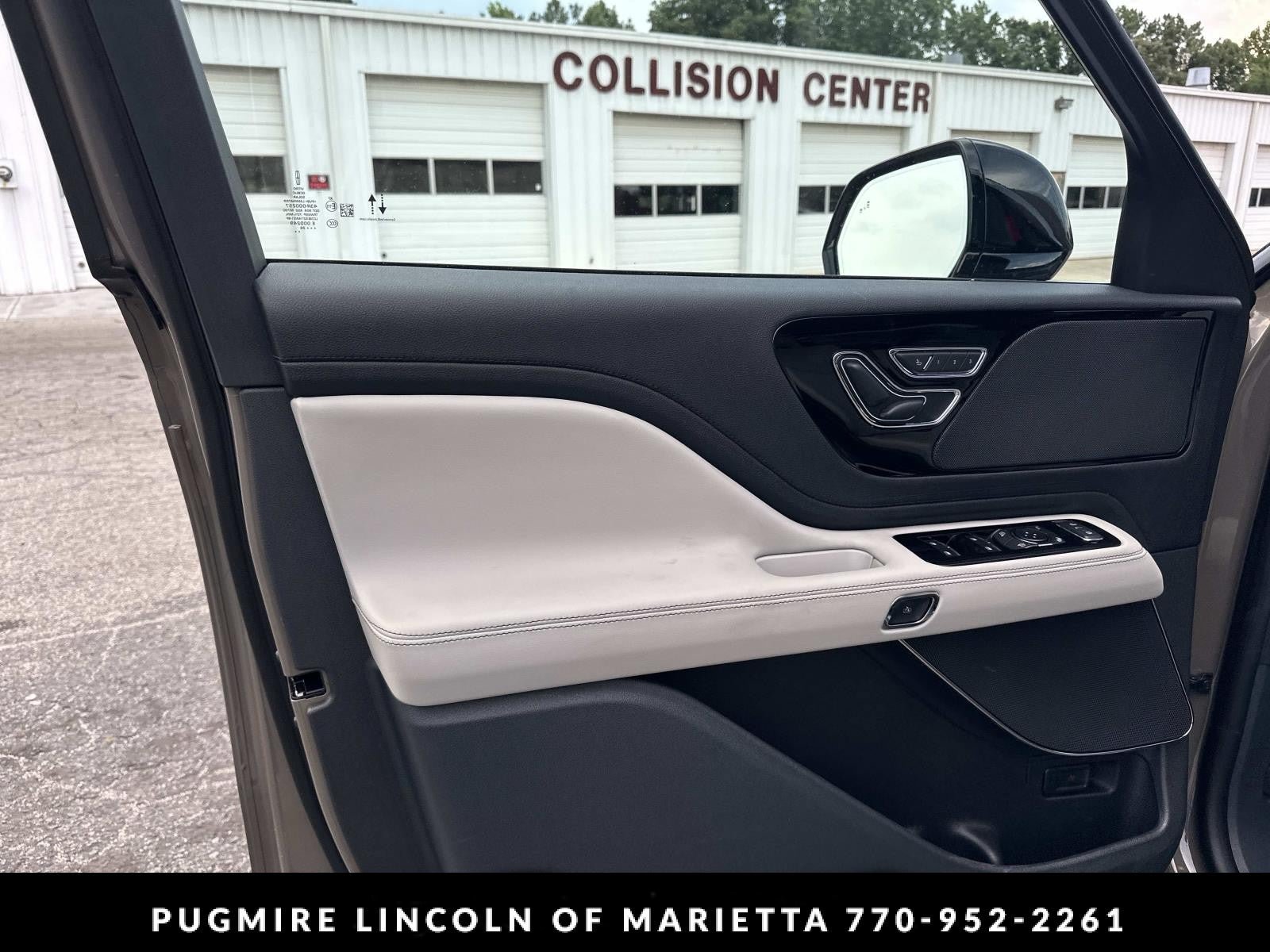 New 2026 Lincoln Aviator 2WD image 36