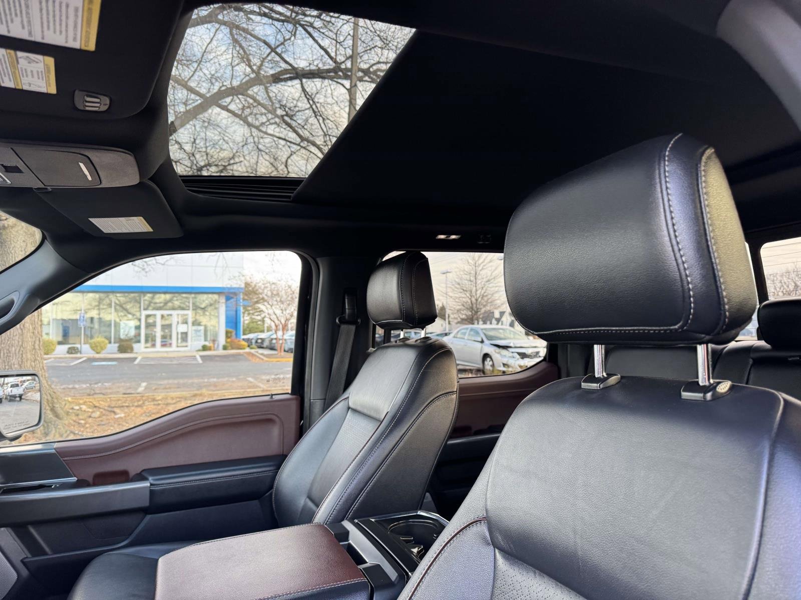 Used 2022 Ford F150 Lariat w/ Max Trailer Tow Package image 26