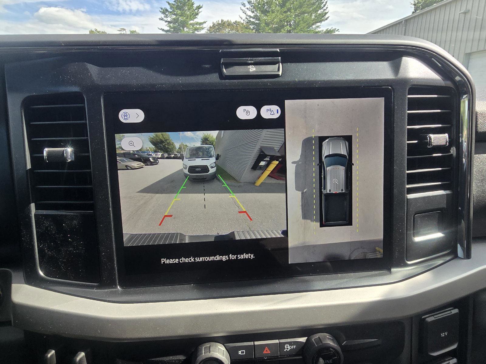 New 2025 Ford F350 XLT w/ Black Appearance Package image 20