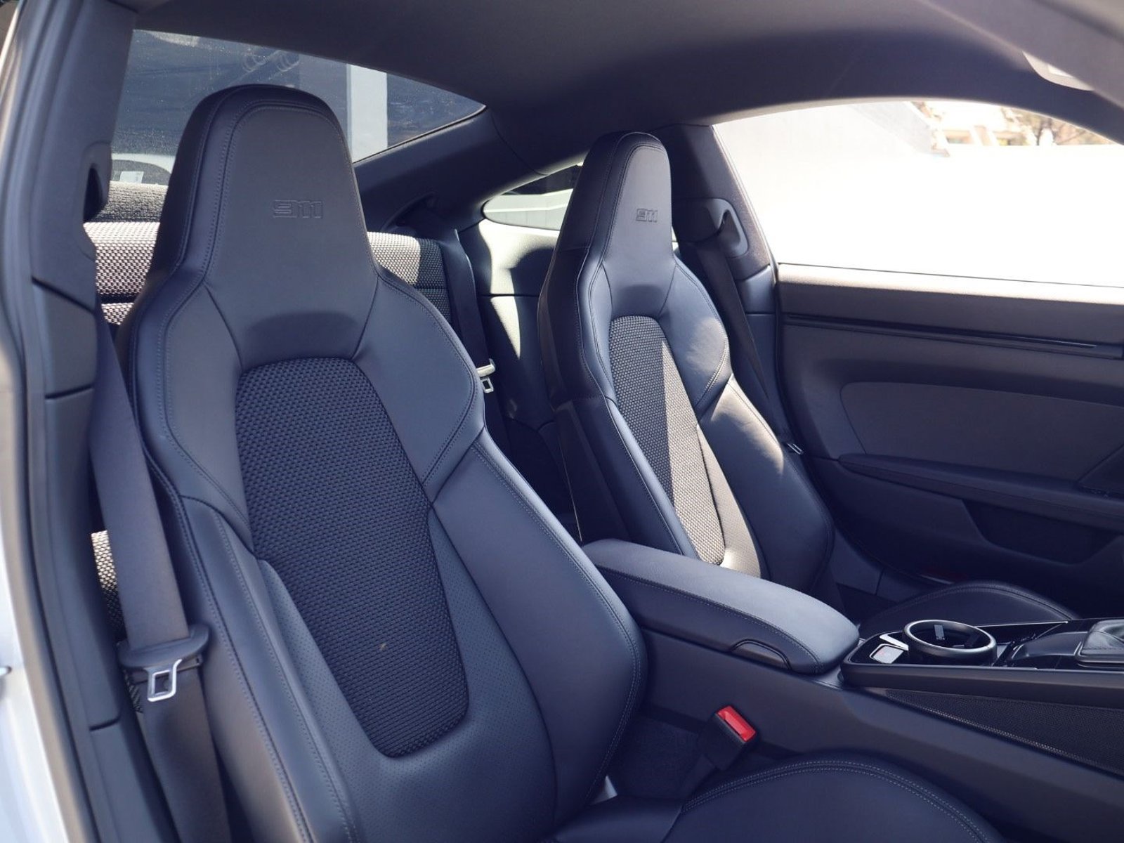 Certified 2024 Porsche 911 Carrera T RWD image 23