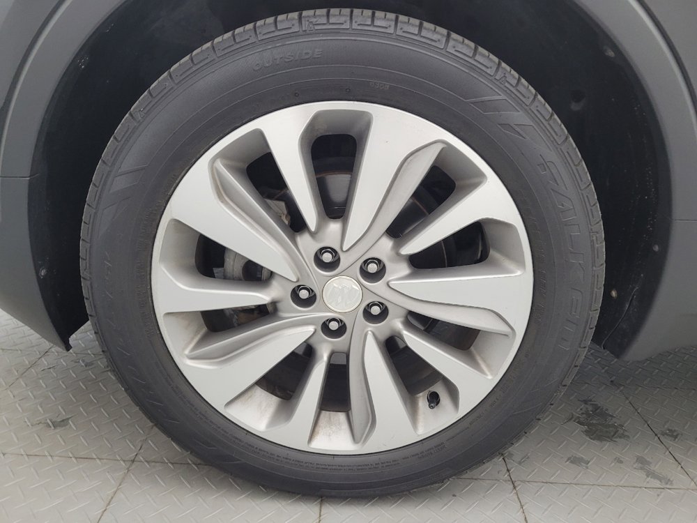 Used 2020 Buick Encore Preferred FWD image 31