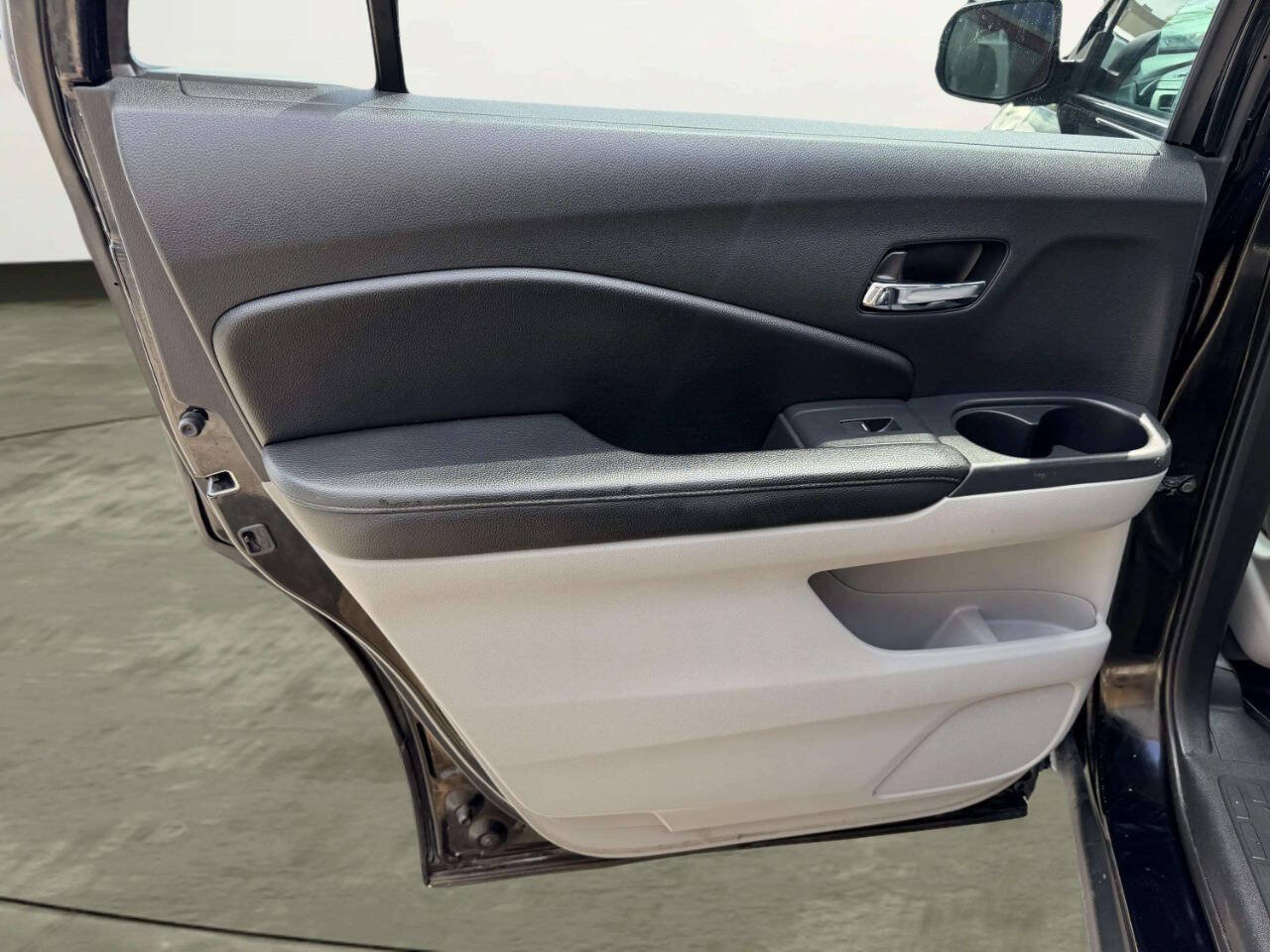 Used 2016 Honda Pilot EX-L image 27