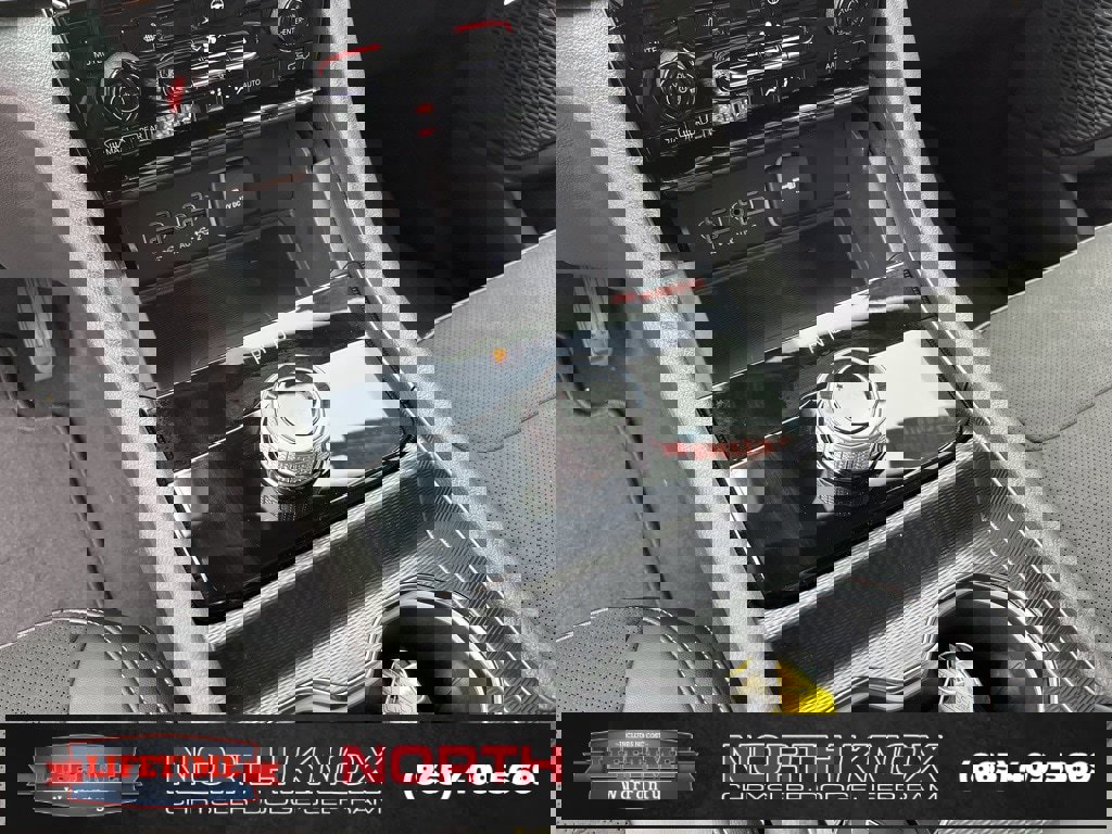 New 2025 Jeep Grand Cherokee L Altitude image 11