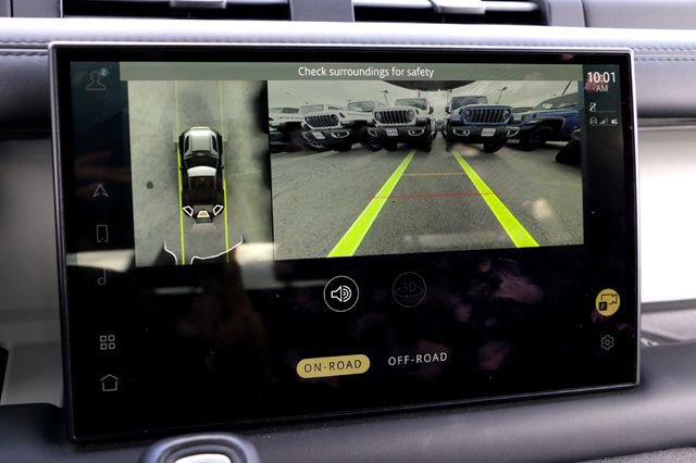 Used 2022 Land Rover Defender 90 X-Dynamic HSE image 17