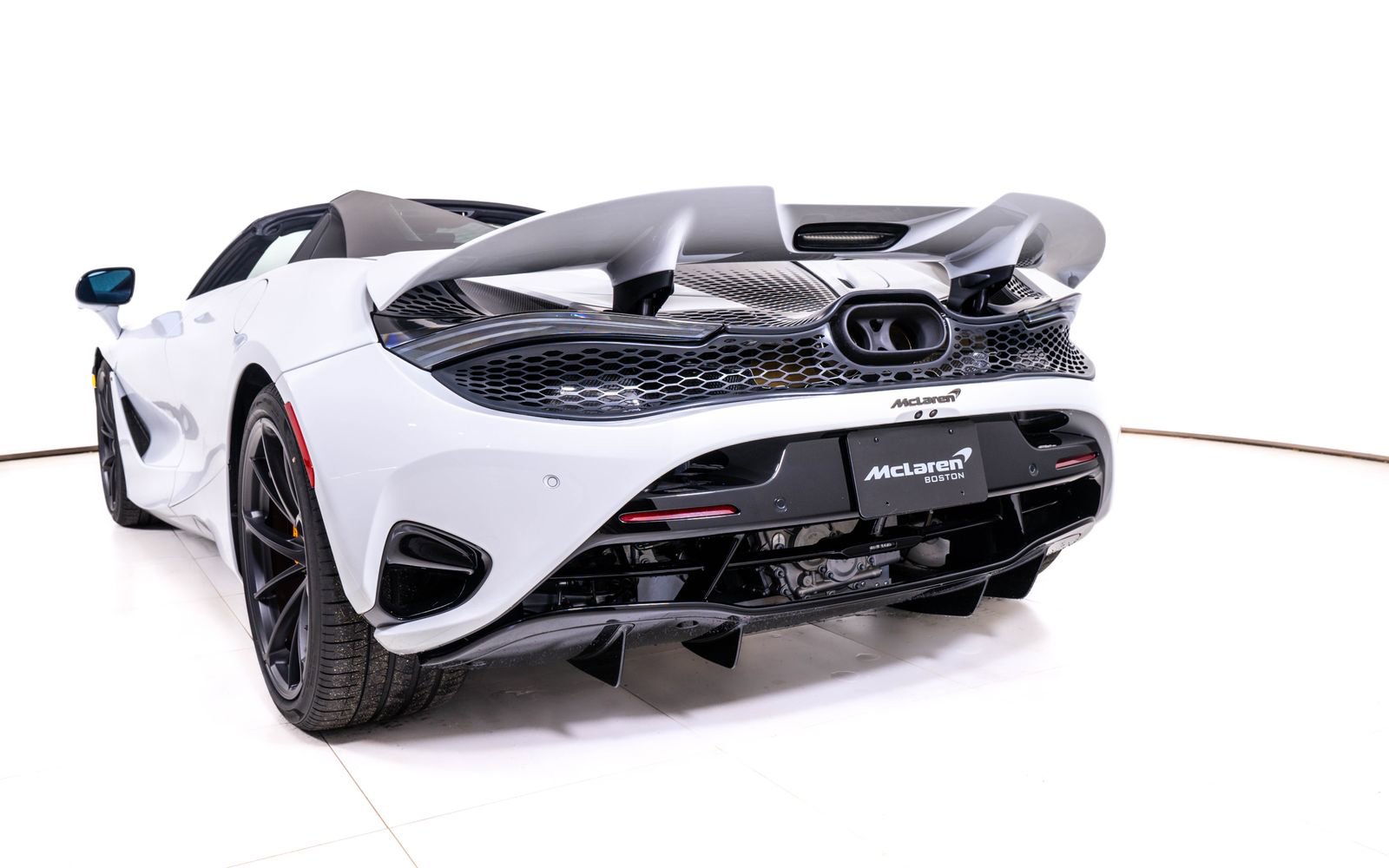 New 2027 McLaren 750S Spider RWD image 13