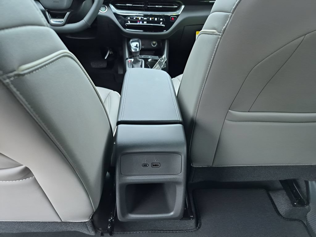 New 2026 Buick Envista Sport Touring FWD image 34
