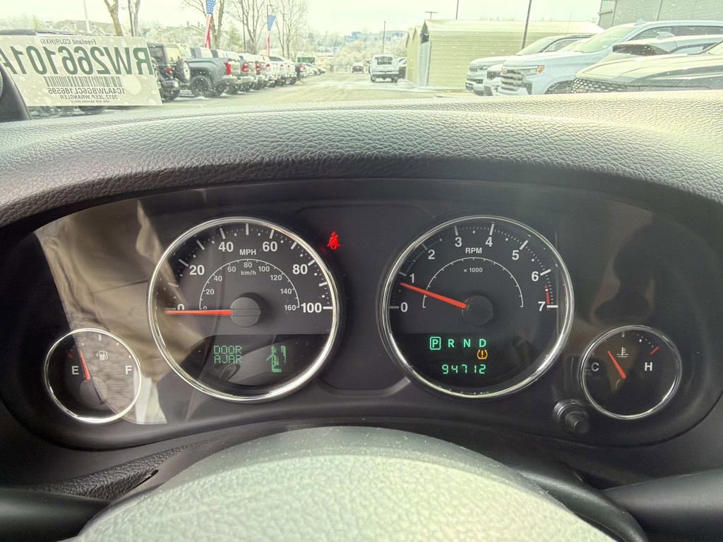 Used 2012 Jeep Wrangler Sahara w/ Dual Top Group image 19