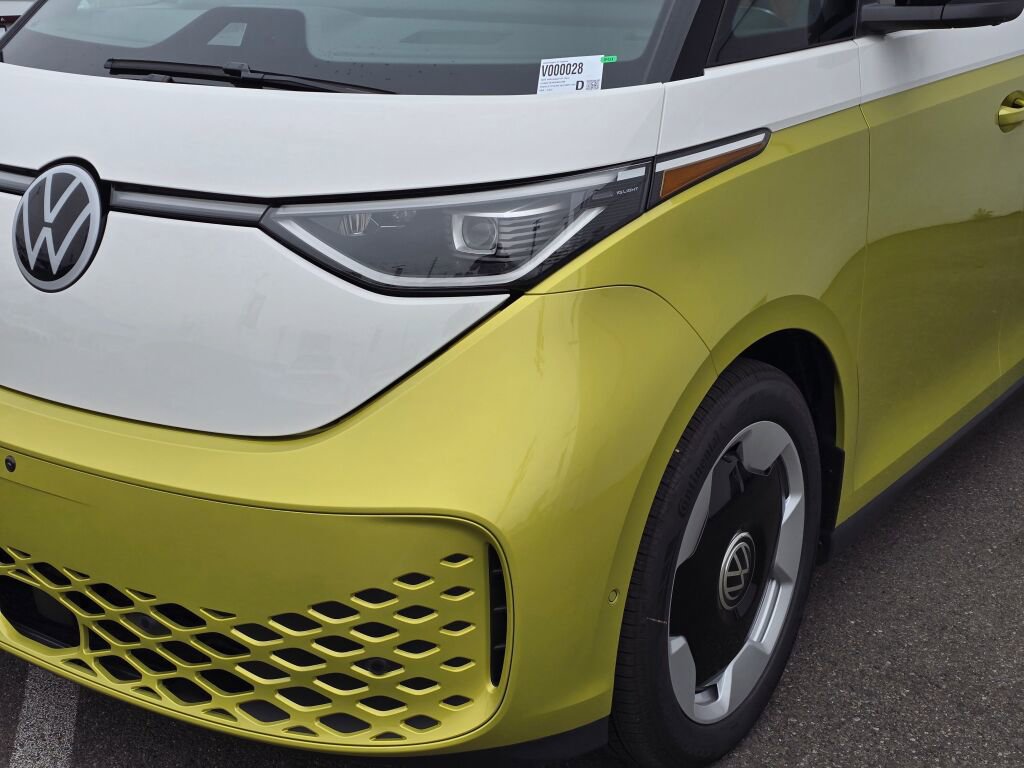 New 2025 Volkswagen ID. Buzz Pro S Plus image 10